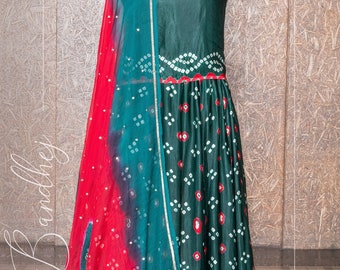 Navratri Special Bandhej Lehenga Choli con trabajo hecho a mano Dupatta / Festivo listo para usar / Gujrati Garba Wear / Party Wear Lehenga