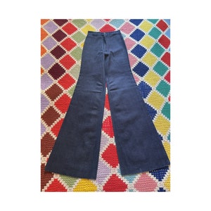 70er Jahre DEADSTOCK Denim FLARED Damen JEANS