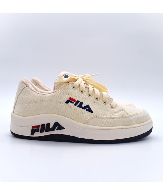 90s FILA Sneakers Size 42 2/3EU 1/2UK