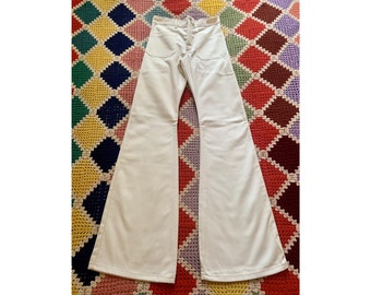 70s DEADSTOCK super WHITE woman FLARED jeans (size 27x36)