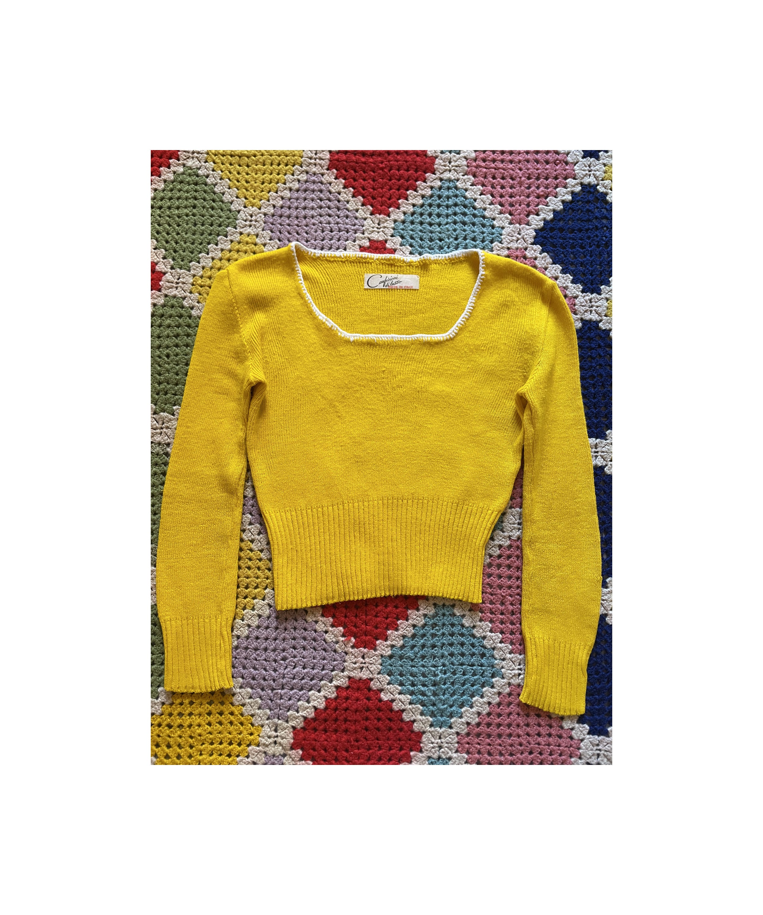 70s HIGH_WAISTED cropped SUNNY_YELLOW woman PULLOVER