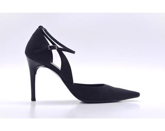 Zapatos de tacón Gucci Tom Ford de lona negra con el logo GG, de la década de 2000, talla 37 1/2 EU - 4 1/2 UK