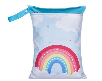 Wetbag Regenbogen / hellblau - 30x40cm Windeltasche Kitatasche Wickeltasche Nasstasche