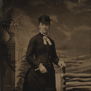 Pretty Young Lady in Hoop Dress - Antique Original Tintype Photo - 1860s-1890s