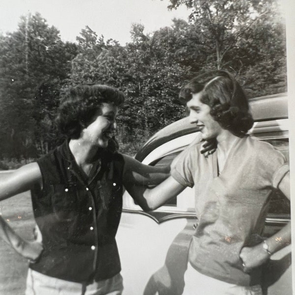 Arm in Arm! Pretty Girl Friends Gossip! - Antique/ Vintage Original Snapshot Photo - Time Got Away From Us