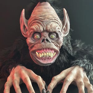 Ensemble de masque en latex Demon Ape et Monster - décoration de studio personnalisée Bigfoot Gorilla cryptid cosplay prop