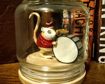 Figura de ratón de circo Tiny Drummer para exhibición Ratones de circo