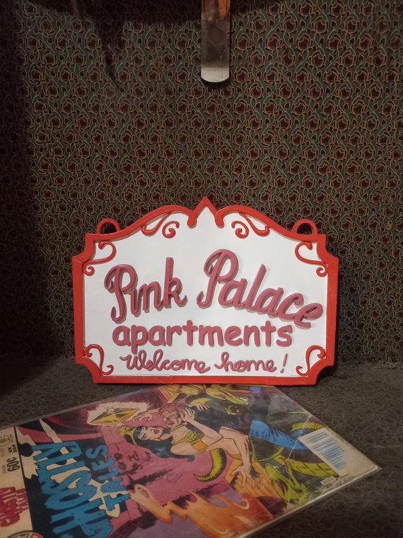 Pink Palace Apartments Coraline Movie Doll House Model Kit 