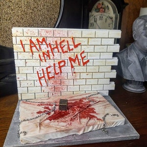 Hellraiser Puzzle Box diorama 1/12 speldenknop cenobit horror display