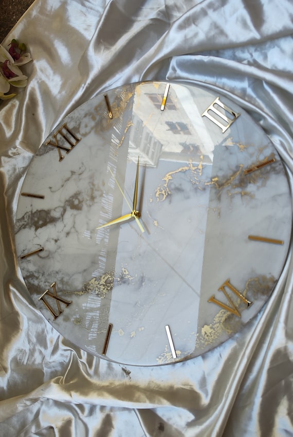 Horloge Murale Design Laure – 50 Cm, Doré, Verre – Paris Prix – Neuf