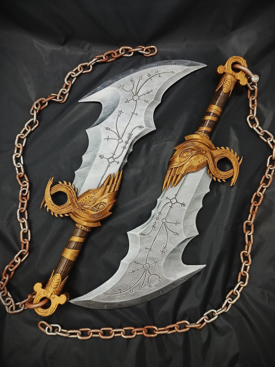 Blades of Chaos Mimir's Head Keychain for FREE Kratos Etsy