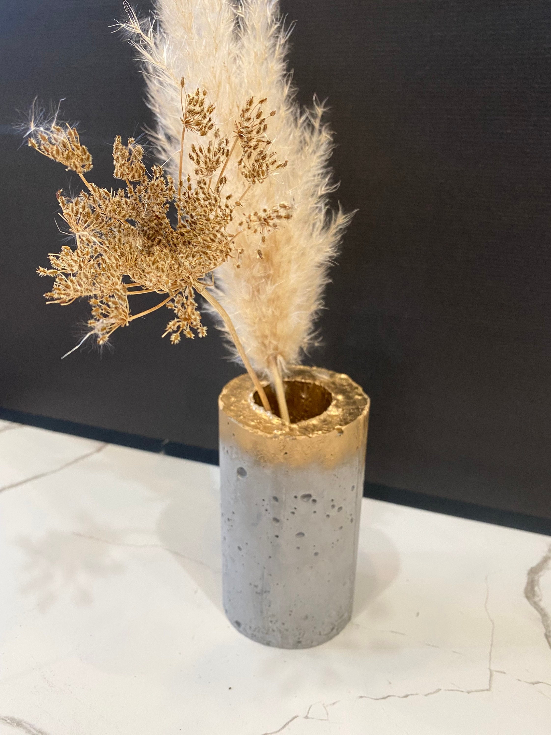 Vase ou Pot en Béton