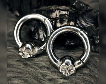 Skull Hoop Ear jewelry Stretched lobe stainless steel magnetic gauges unisex ear expanders 4g unique gift alternative fashion punk earrings