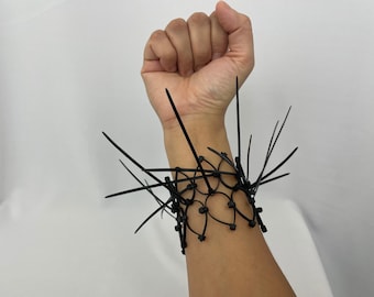 Spike Zip Tie Bracelet / Goth Bracelet / Zip Tie Jewelry / Alternative Bracelet / Festival Wear / Cosplay / Zip Tie / Costume Jewelry **