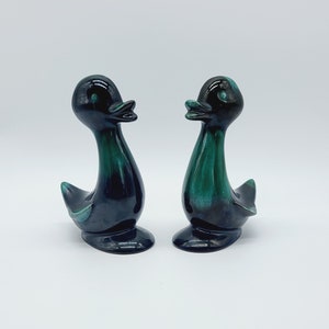 Blue Mountain Pottery Enten - Zweier Set - Rote Ton Grüne und Schwarze Tropfglasur Entenküken - Lava Tropfkeramik - Kanadische Keramik