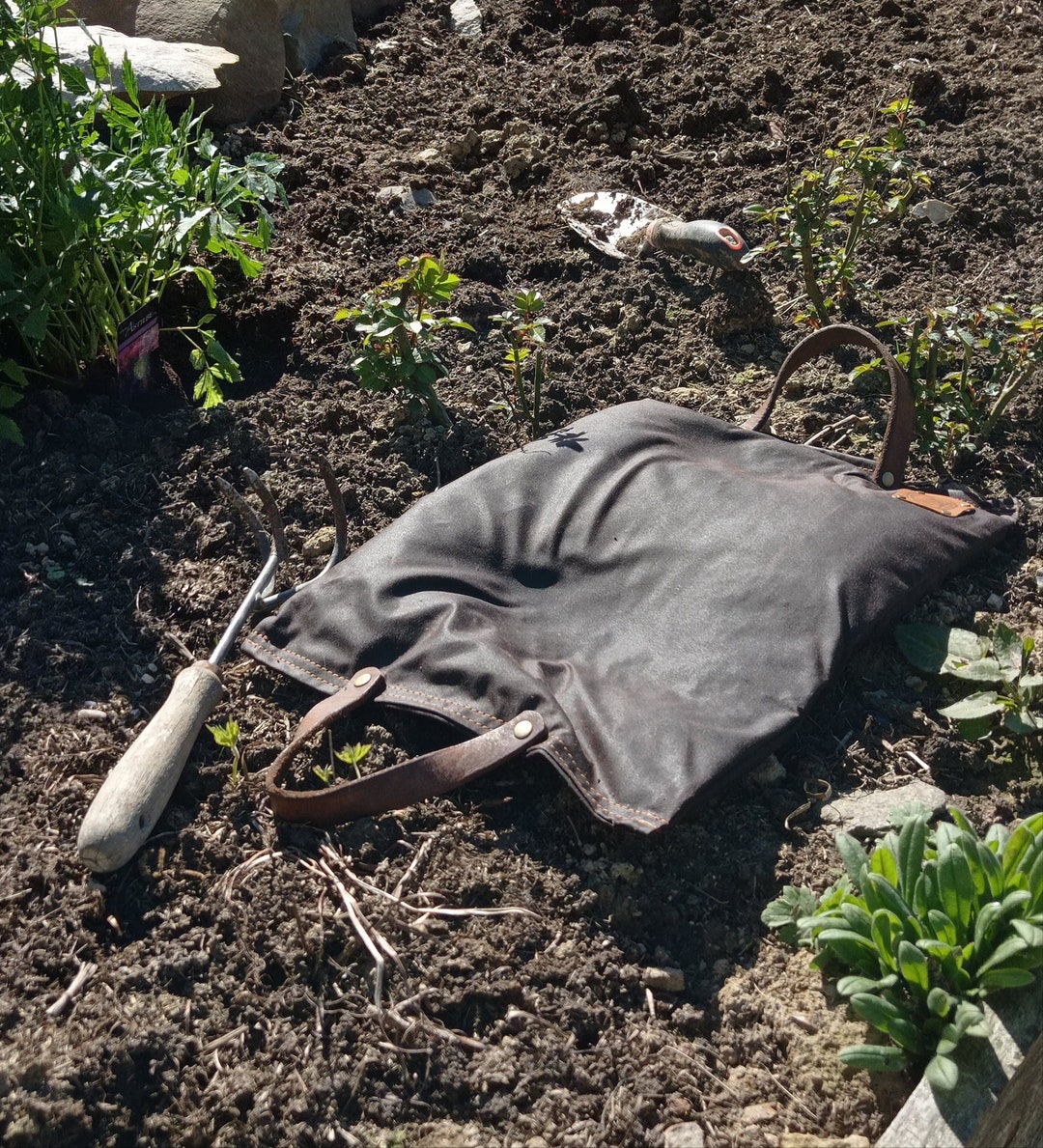 Garden Kneeling Mat, Waxed Canvas, Kneeler, Gardening, Durable Kneeler, Waterproof Garden