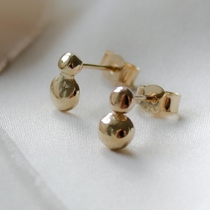 9ct gold granulated stud earrings