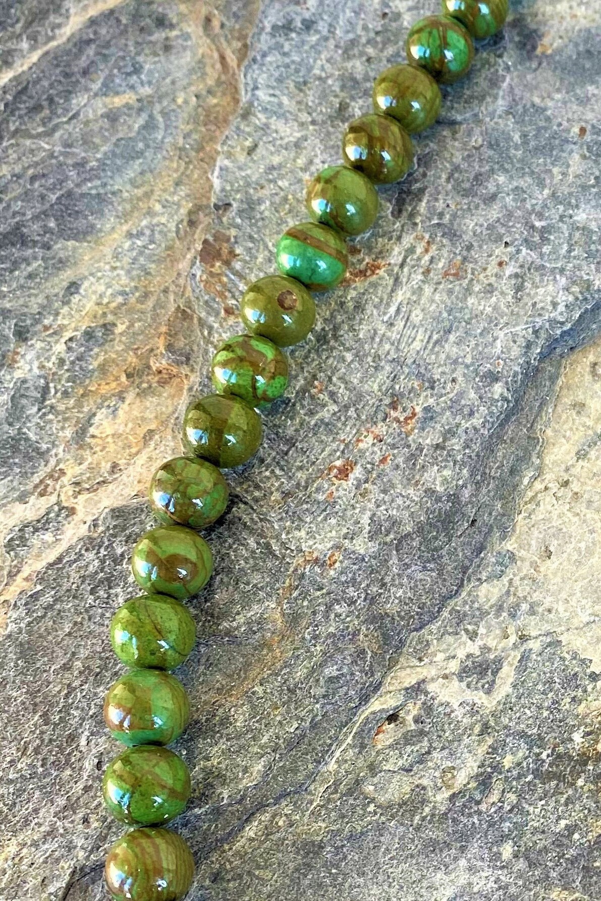 Collier Vintage En Perles De Jade Vert - Gradué, 24.3 Grammes - Bijou Ancien Et élégant