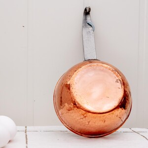 Cacerola de cobre vintage, olla pequeña y profunda, recipiente para cocinar, decoración para colgar en la pared de la cocina.