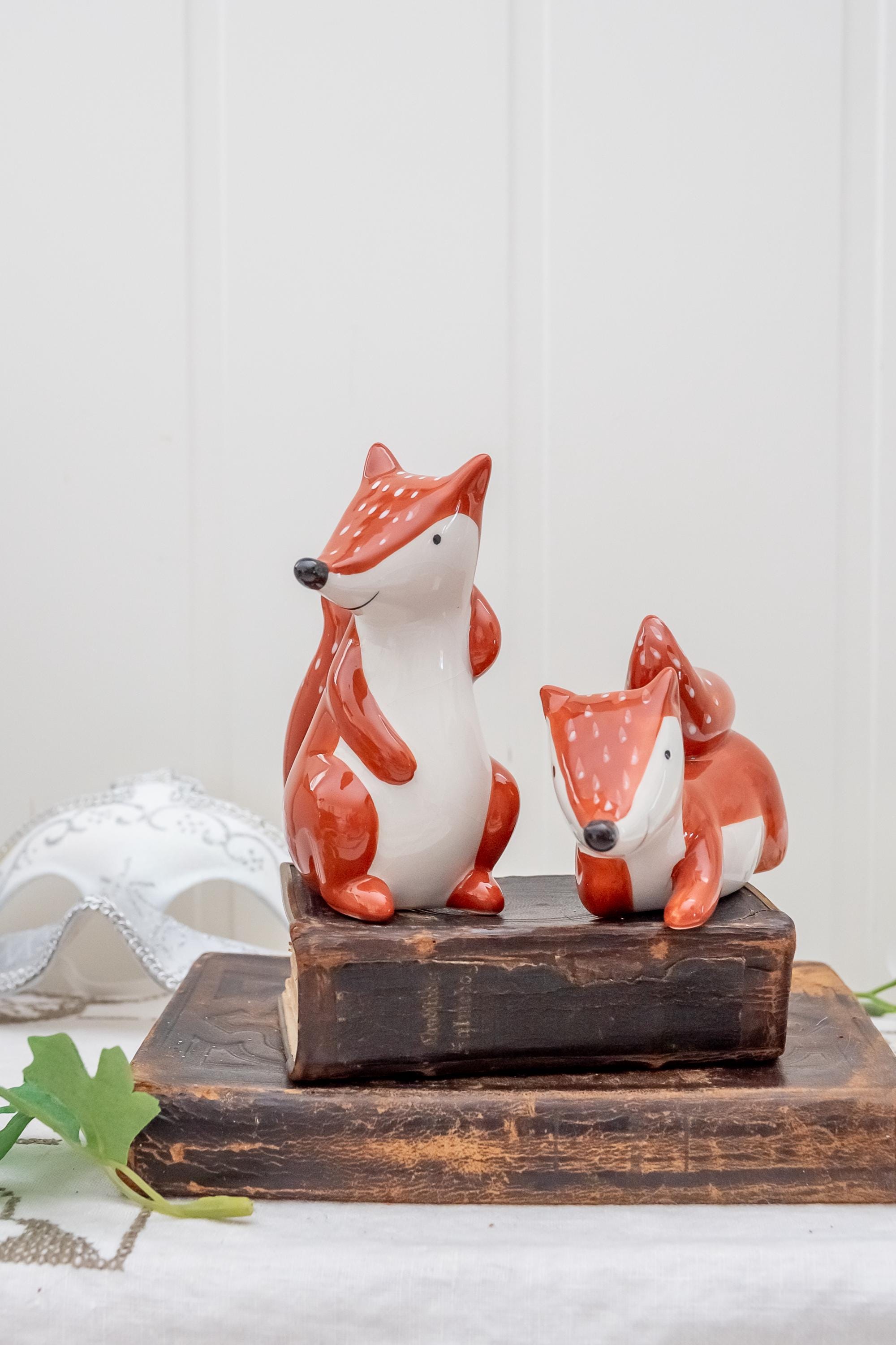 【ヴィンテージ】　ARABIA　フィギュリン　FOX Vintage Fox Figurines, Fairy Tale Style Animal, Decorative Fox