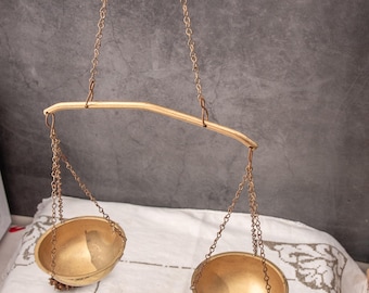 Vintage Scale Style Flower Pot Hanging Brass Decor Farmhouse Decor Rustic Mid Century Gold Decorative Scale Housewarming Gift Idea Patina