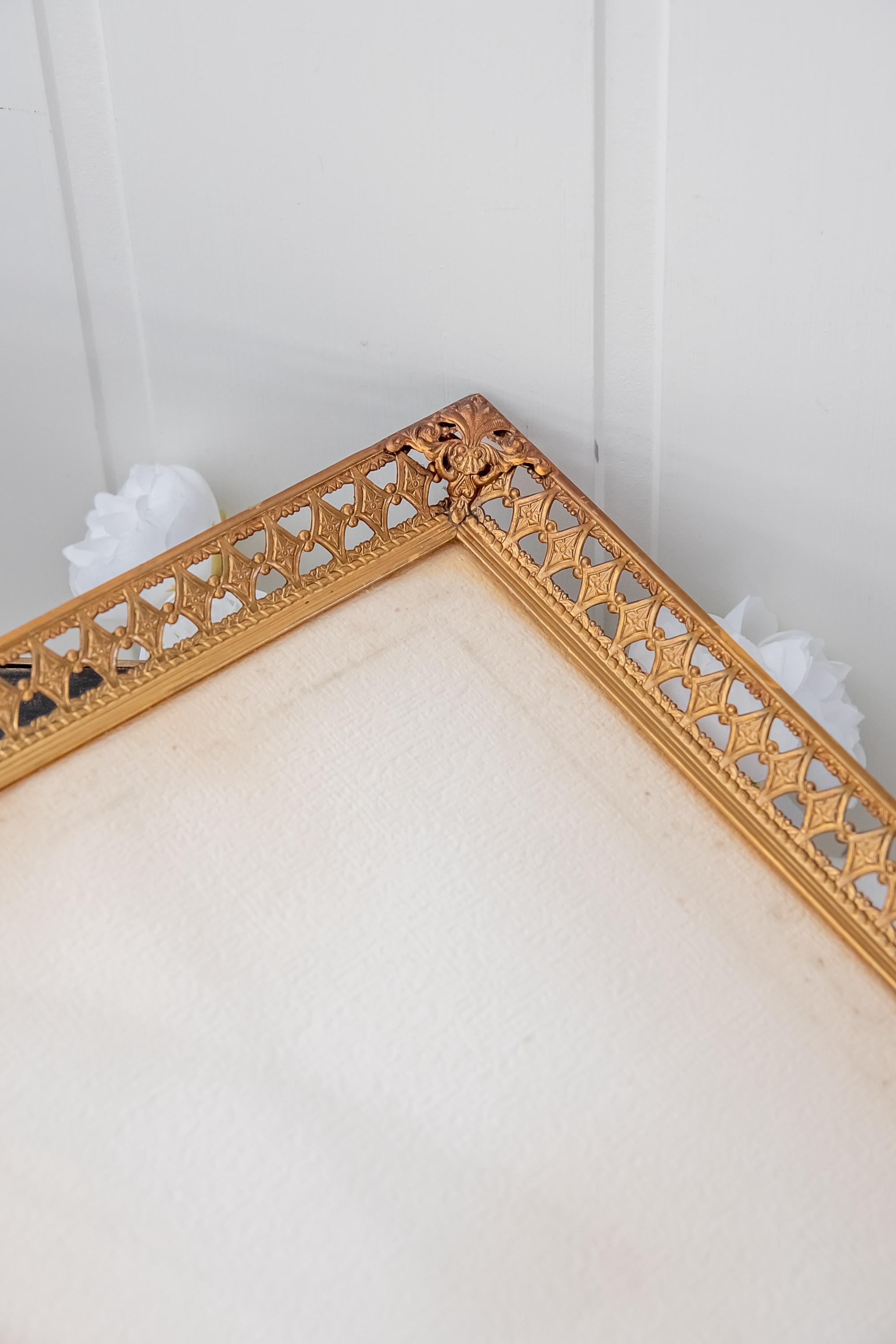 Vintage Picture Frame, Brass Wall Decor, Metal Bronse Photo