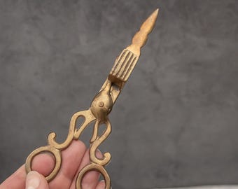 Vintage Solid Brass Candle Snuffer Scissors Farmhouse Decor Mid Century Extinguisher Gold Candle Snuffer Victorian Style Wick Trimmer