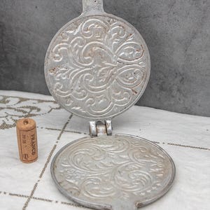 Vintage Norwegische Waffeleisen Alte Eisen Metall Cookie Crepes Presse Retro Küchengerät Food Foto Prop Waffeleisen Cookie Krumkake Maker