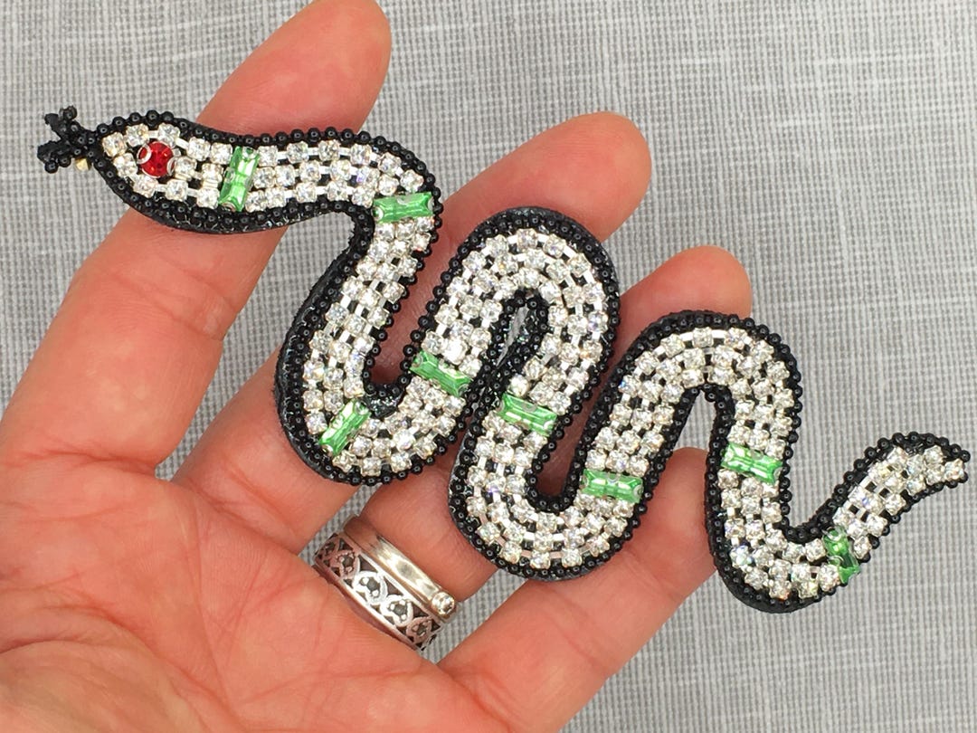 1 Embroidered Floral Snakes Iron-on Patch, Small White Snake Adorned ...