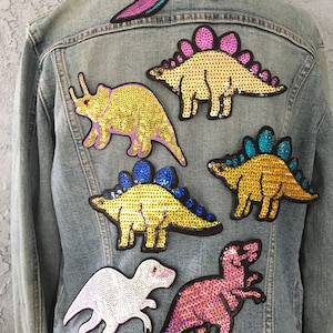 Dinosaurs Sequins Iron-on Applique Patch, Paillette Patch, Prehistoric Animal Patch Supplies for Coat, T-Shirt, Animal Decorative Applique