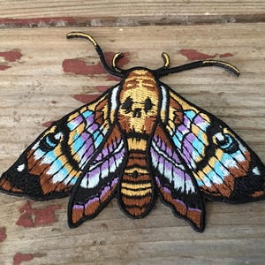 Death Head Moth Butterfly Embroidery Iron-On Patch For Jacket Sweatshirt Bookbag Hat Goth Nature Insects Horror Movie Occult Hannibal Lecter