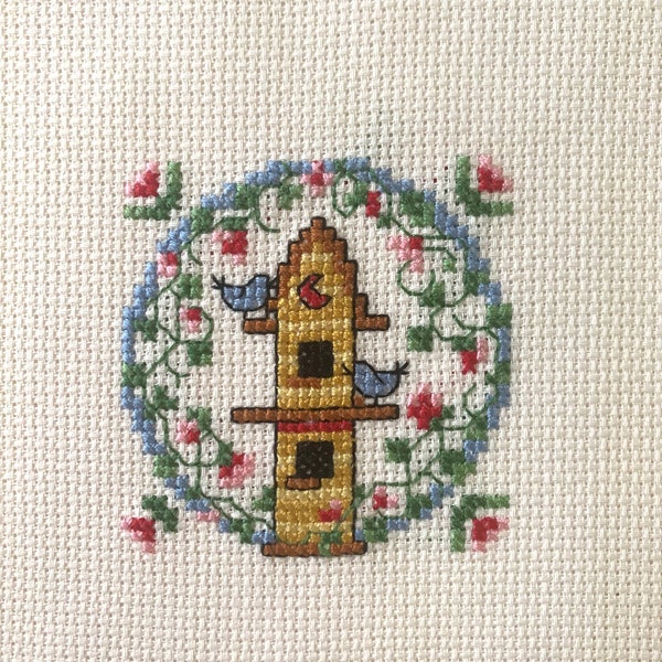 Mini Cross Stitch Birdhouse Completed Finished for Crafts DIY Cafe Small Supplies Garden Bird Houses Spring Tray Decor