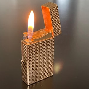 ST Dupont Lighter Line 1 Briquet Simple (BS) Large, Gold with Classic Hobnail Pattern. Refurbished