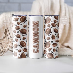 Bicchiere da calcio personalizzato con nome e numero personalizzati - Bicchiere sottile da 20 once per gli appassionati di sport