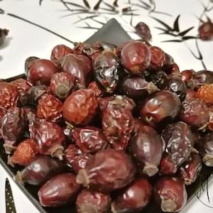 Rose hip Whole Berry  - Rosa Canina  L. / Organic dry - Rosehip berries, fruits, seeds / Herbal Remedy, Tea / Available from 1 oz to 4 lbs