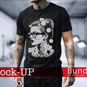 K&ouml;nnte beinhalten: Ein schwarzes T-Shirt mit einem Grafikdruck einer Frau mit Brille und einem Tupfenmuster. Der Text "Mock-Up" ist in Rot am unteren Rand des Bildes. Der Text "Bundle 10 different Mock-ups" ist in Wei&szlig; auf rotem Hintergrund unten rechts im Bild.