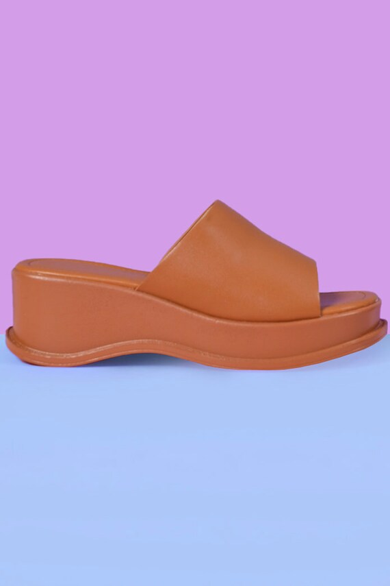 Deadstock Y2K Slide on Platform Mule Sandals - Co… - image 2