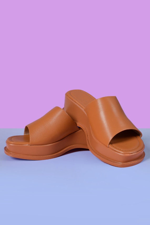 Deadstock Y2K Slide on Platform Mule Sandals - Co… - image 3