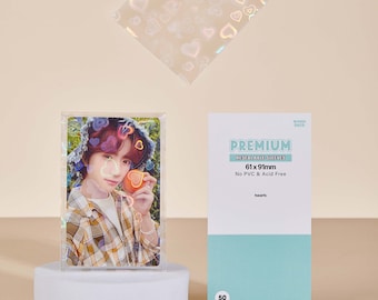 Pacote com 50 capas para cartões fotográficos holográficos com lacre grosso e formato de coração | Capa rígida para cartões fotográficos Kpop | Protetor de cartão sem PVC e sem ácido