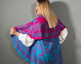 Gilet cachemire réversible et transformable fuchsia et turquoise