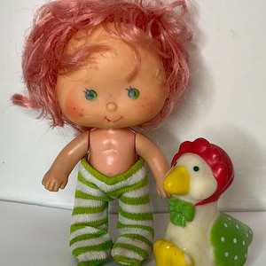 Kenner Strawberry Shortcake vintage Cherry Cuddler and Gooseberry