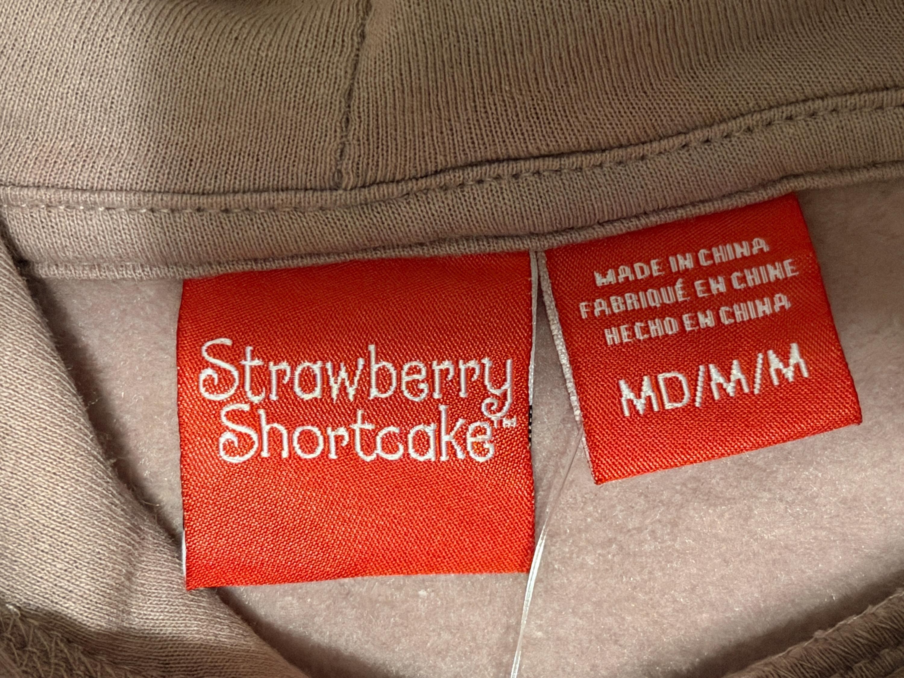 モーブストロベリーショートケーキとベリーバスケットのドロー 