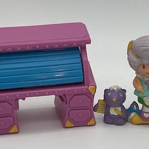Vintage Kenner Strawberry Shortcake Angel Cake and Souffle Deluxe mini, complete