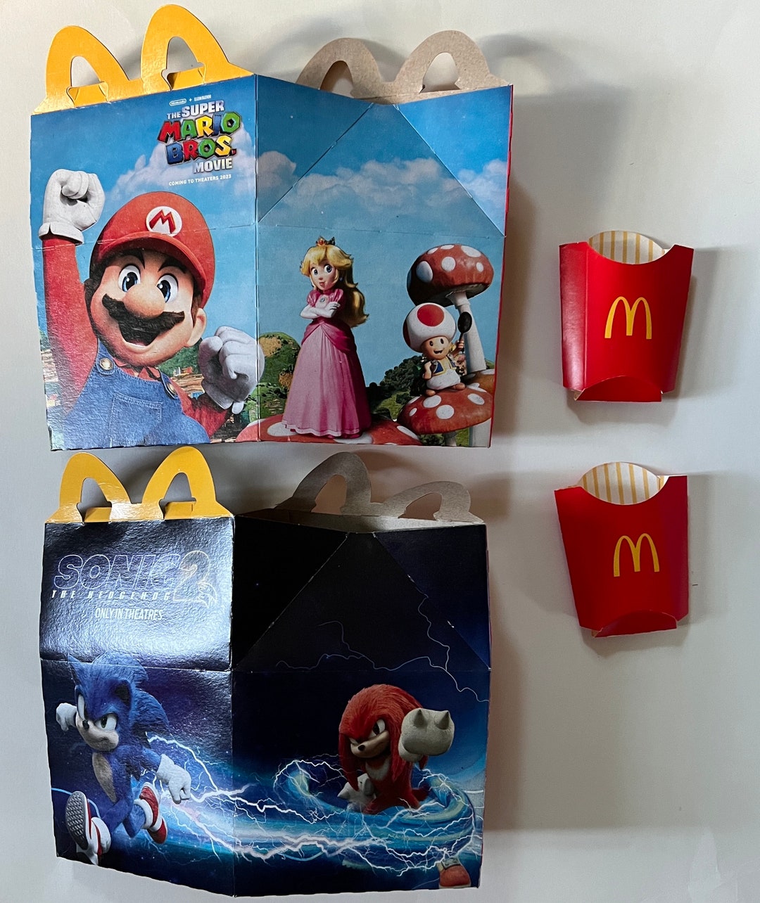 Lote de cajas de la Cajita Feliz de la película Mario Bros de McDonald's y  Sonic México