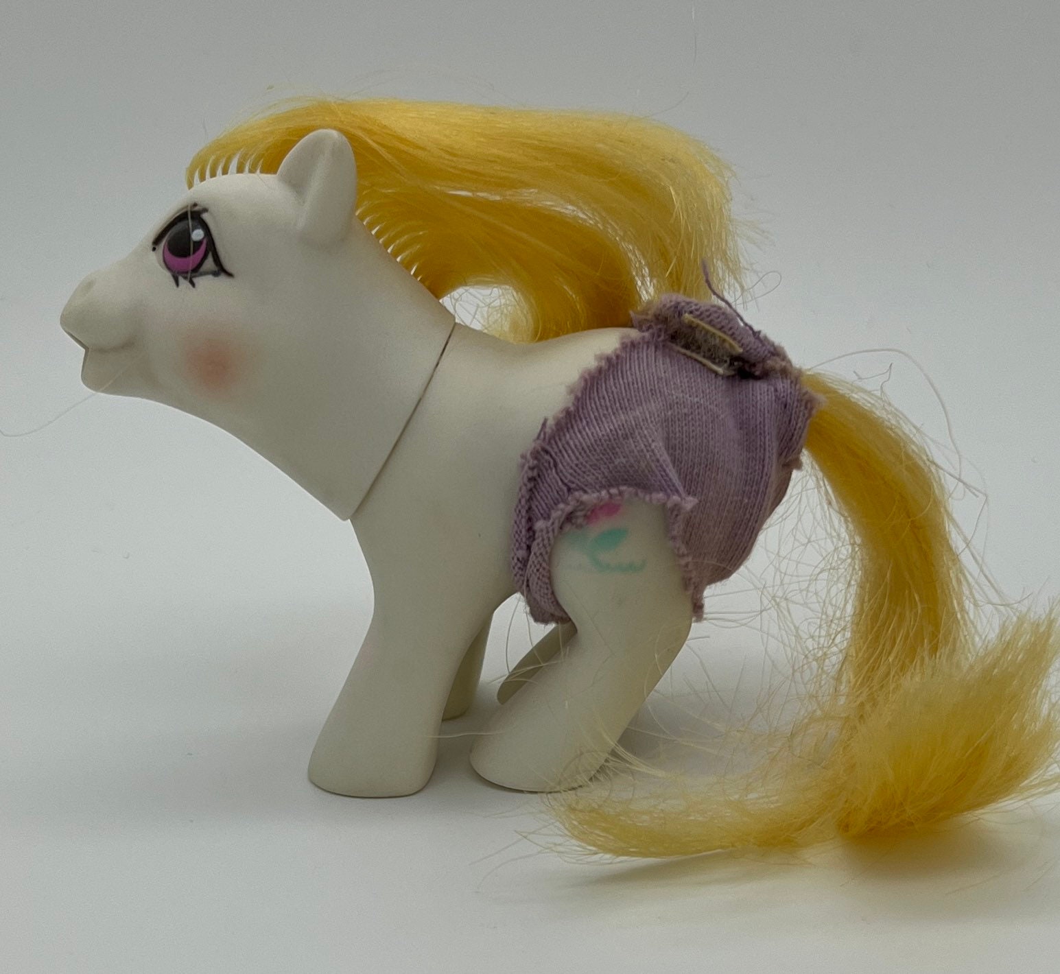 Pamper Petz Pony Figurine poney interactive + accessoires Diaper