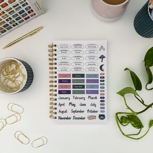 Reading Tracker Journal, Softcover Book Review Planner image 6
