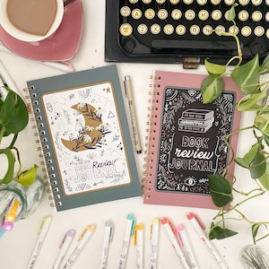 Book Review Journal: Reading Log with 100 Review Pages