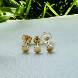 14k Solid Yellow Gold Tiny Round Disc Stud Earrings - Minimalist Round Earrings for Girls Women, Flat Disc Stud, Simple Everyday Earrings