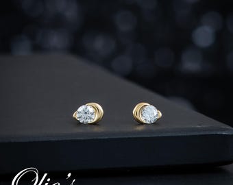 Pear Cz Stud Earrings, Teardrop 14k Solid Gold Studs, Minimalist Dainty Earrings, Classic Wedding Jewelry Gift for Her
