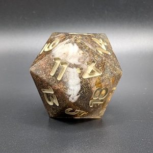 Caramel Cream Dream - 30mm d20 dnd ttrpg sharp edge chonk